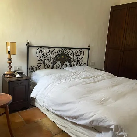 Bianca, Piscina E Panorama